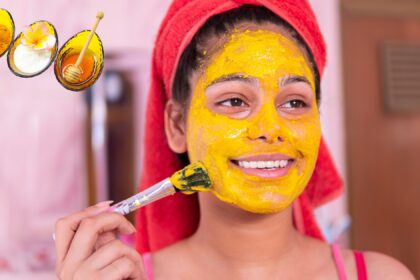 turmeric-face-mask-for-glowing-skin