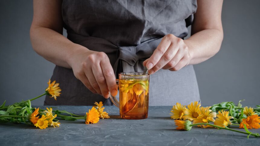 How to Make Calendula Tea