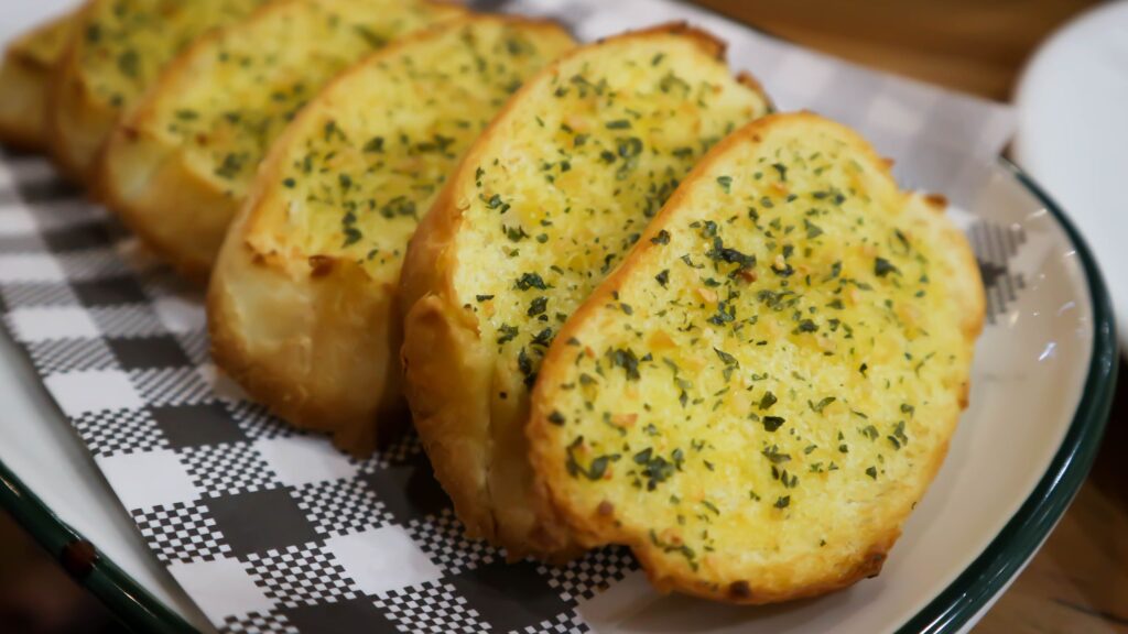 How to Make Garlic Bread with Regular Bread