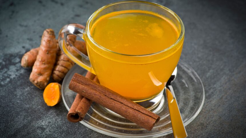 how to make turmeric tea for skin